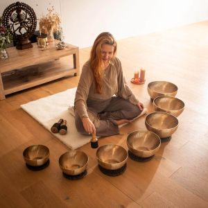 Комплект пеещи купи ESSENCE CHAKRA TONES, голям размер, B2-C2