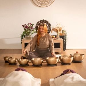 Комплект пеещи купи ESSENCE CHAKRA TONES, малък размер, B3-C3